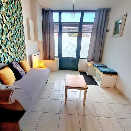 Apartment Samuel Centre Les Herbiers, 10 Min Du Puy Du Fou *