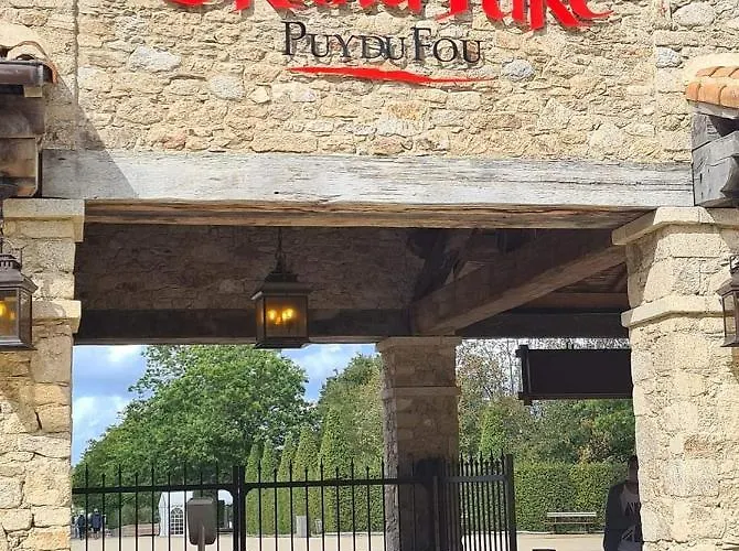 Samuel Centre Les Herbiers, 10 Min Du Puy Du Fou Les Herbiers