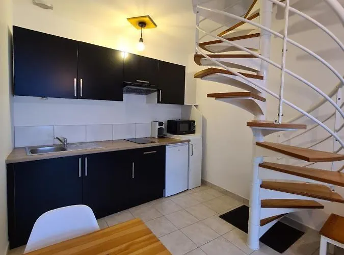 Samuel Centre Les Herbiers, 10 Min Du Puy Du Fou * Les Herbiers